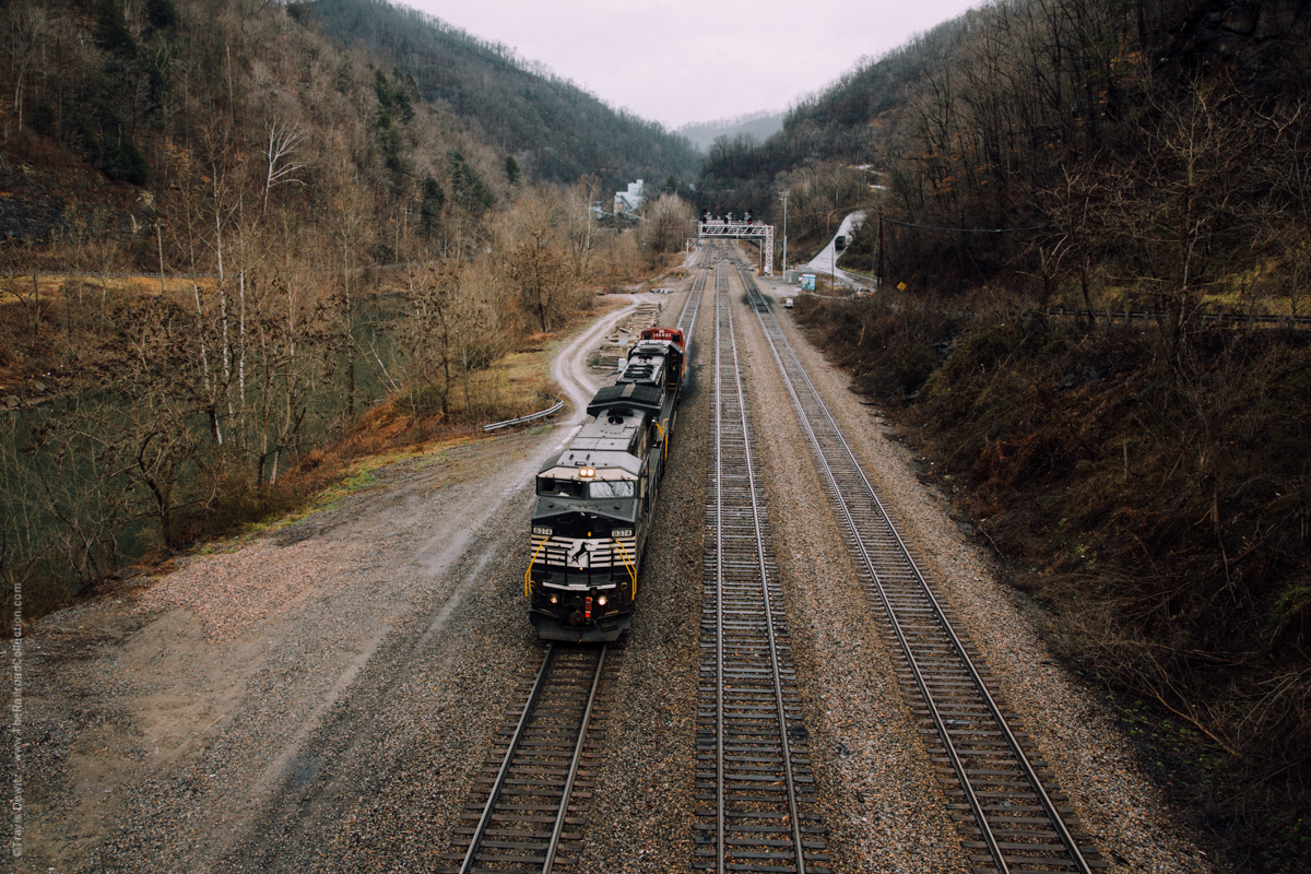 Caboose Move - Litwar, WV