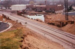 cnw-oct-1977-shofly-track-madison-street-hill-bridge-construction