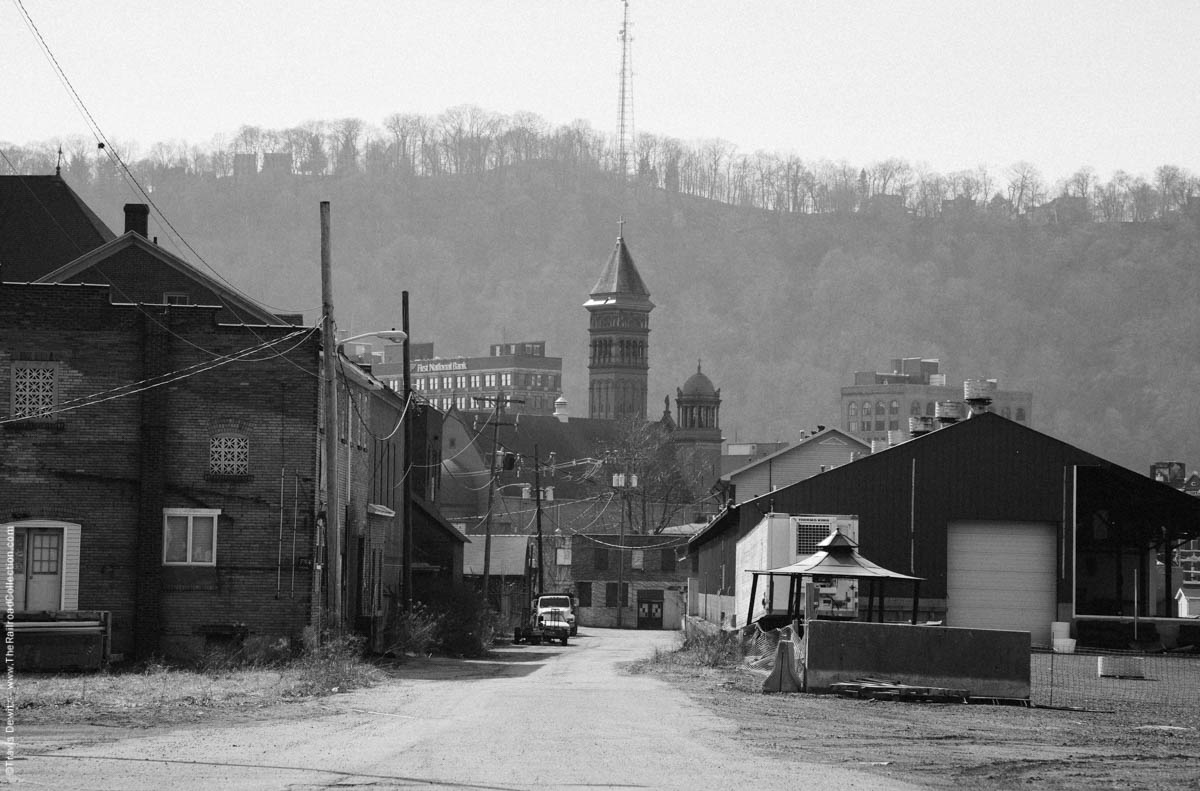 church-tower-alley-johnstown-pa-3551