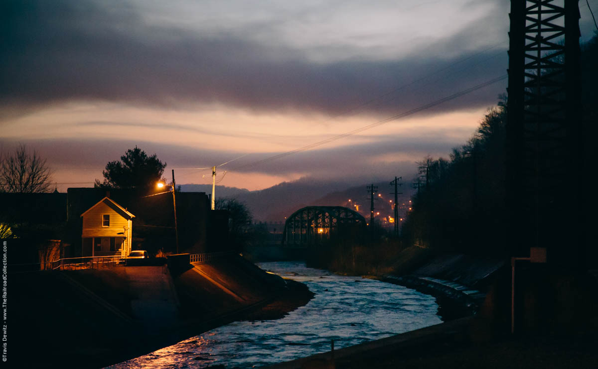 conemaugh-river-bridge-home-dawn-fog-johnstown-pa-2977