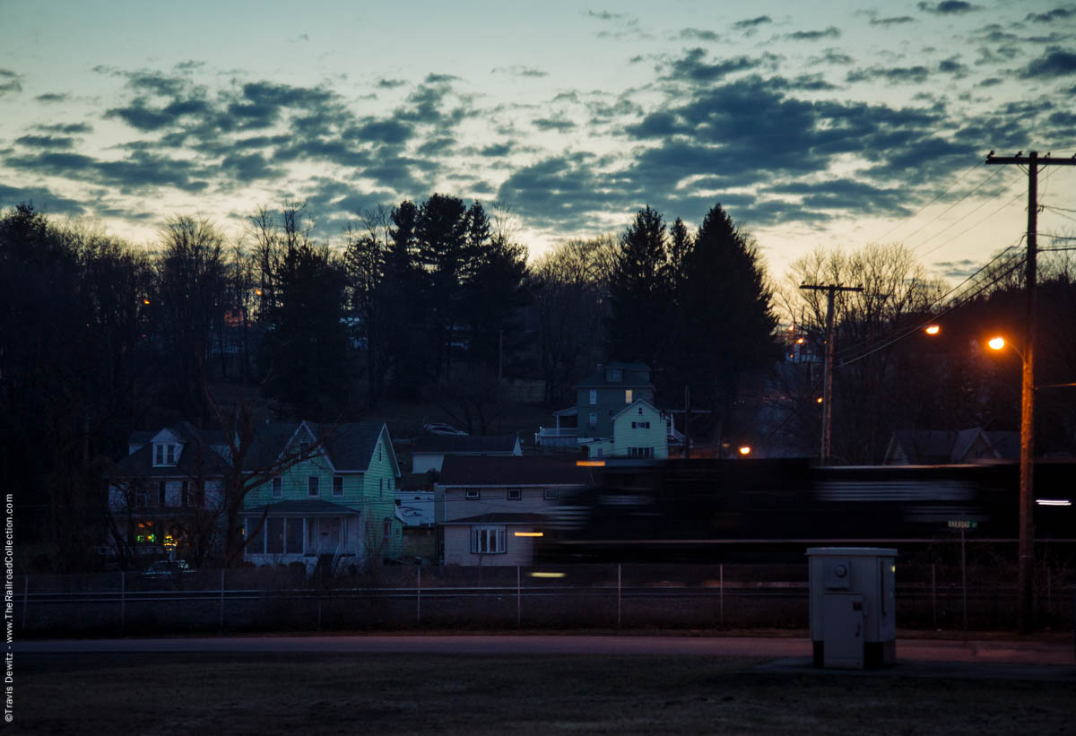 ns-dusk-west-slope-lilly-pa-3791