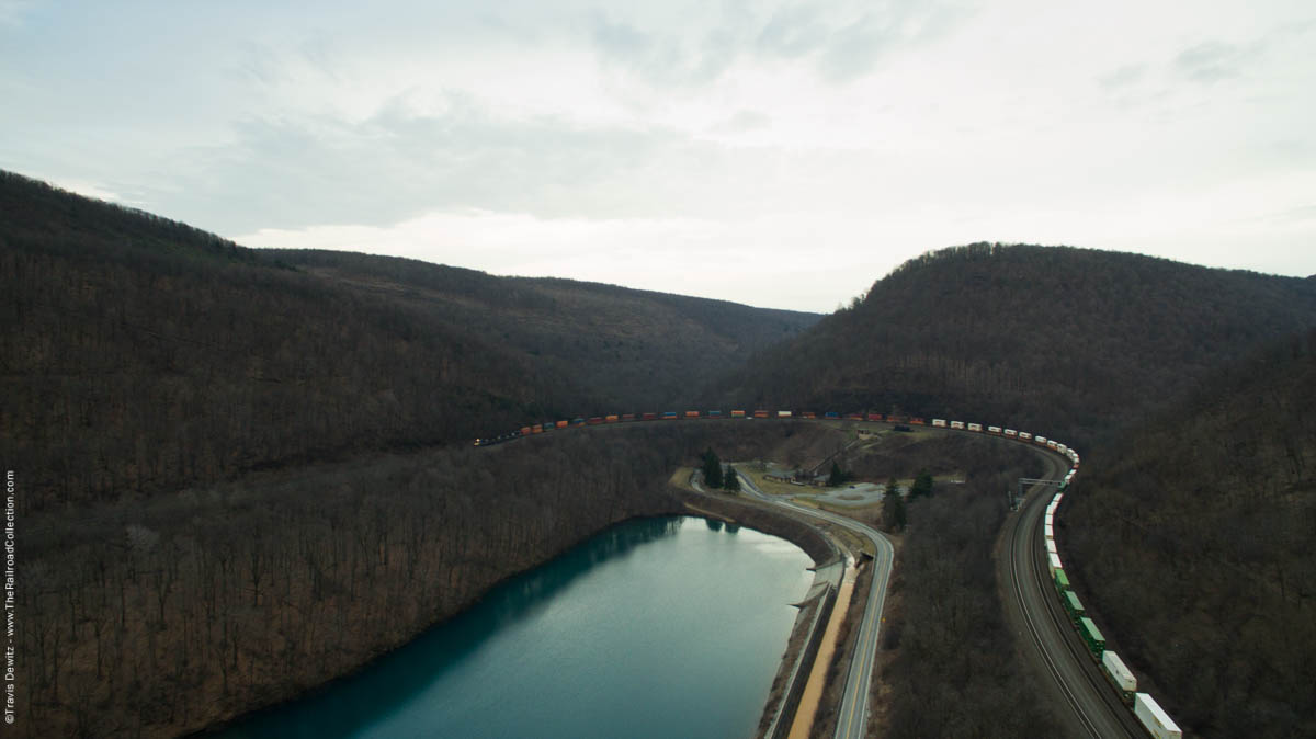 ns-intermodal-train-aerial-horseshoe-curve-altoona-pa-0086