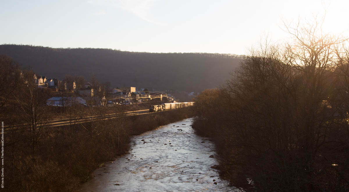 ns-sunset-conemaugh-river-autorack-south-fork-pa-3692