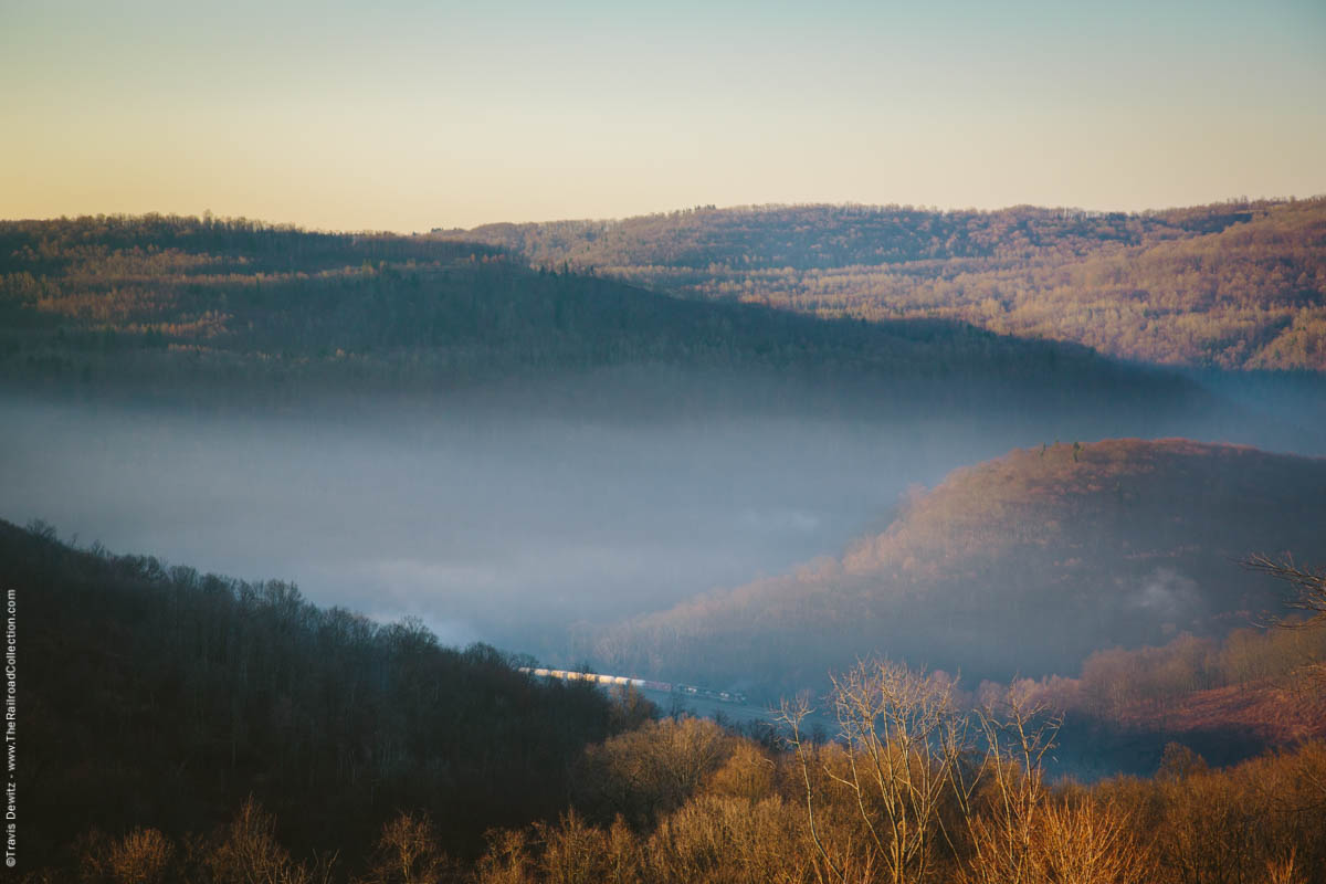 ns-tank-train-sunrise-mountains-mineral-point-pa-3160